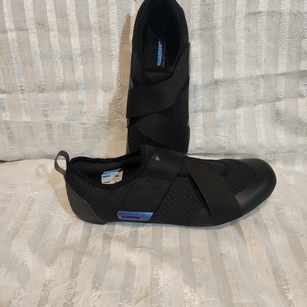 Shimano Black IC100 Cycle Shoes
